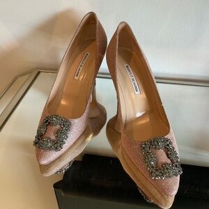 Manolo Blahnik Pumps